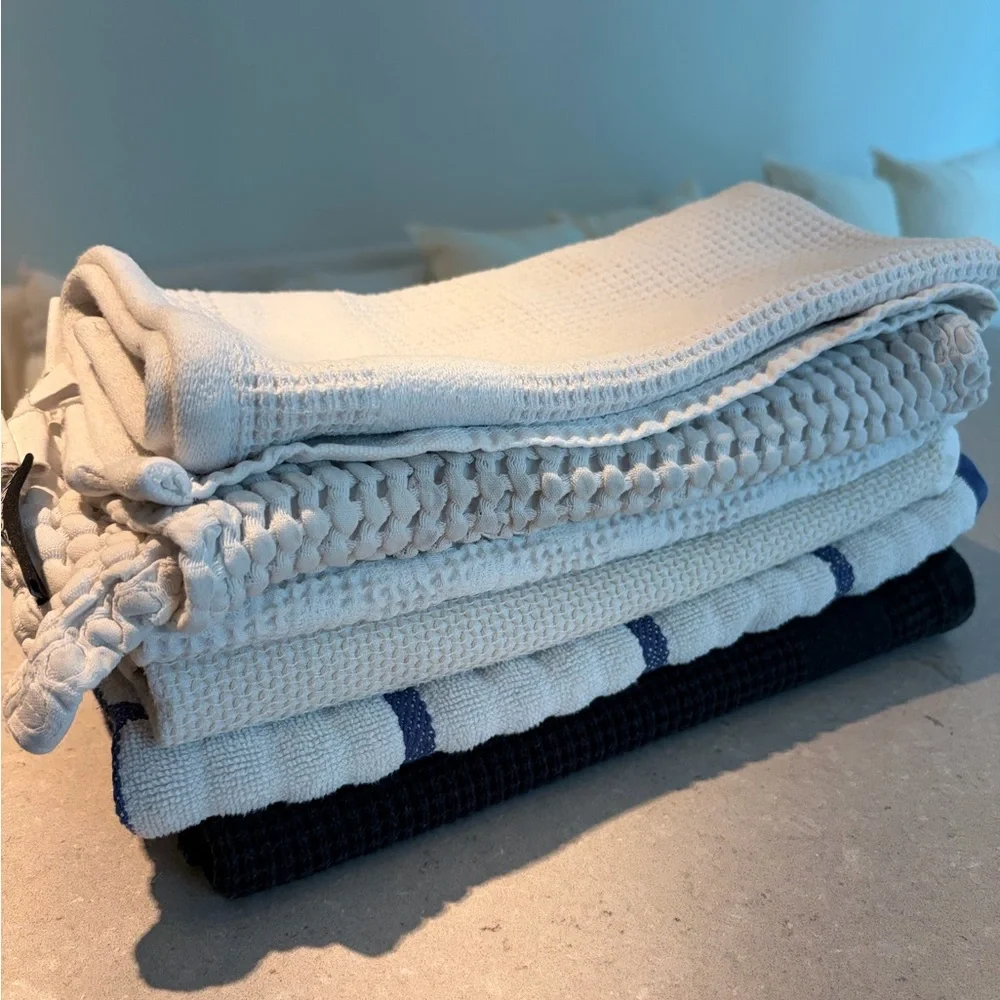 Crate&Barrel Bundle 6 Kitchen Towels